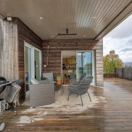 With A View Close To The Center Villa *